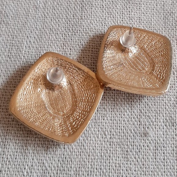 VTG 80's 90's Pearl & Enamel Post Back Earrings - Picture 5 of 7